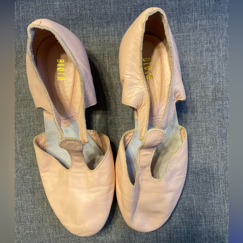 Bloch Women's Pink Grecian Sandal